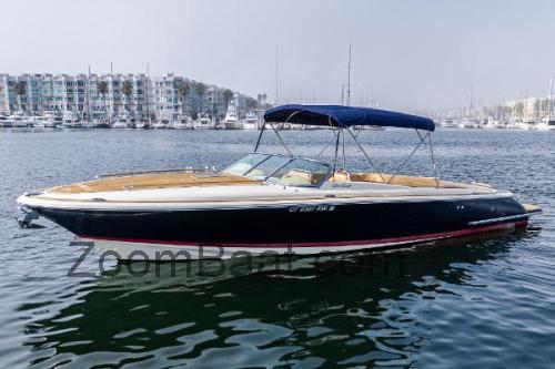 Chris Craft Corsair 28 Spesifikasjoner og anmeldelser